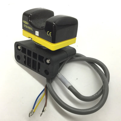 Used Banner STBVR81L Safety Touch Button, Input: 20-30VAC/DC, Output: 2x Relays