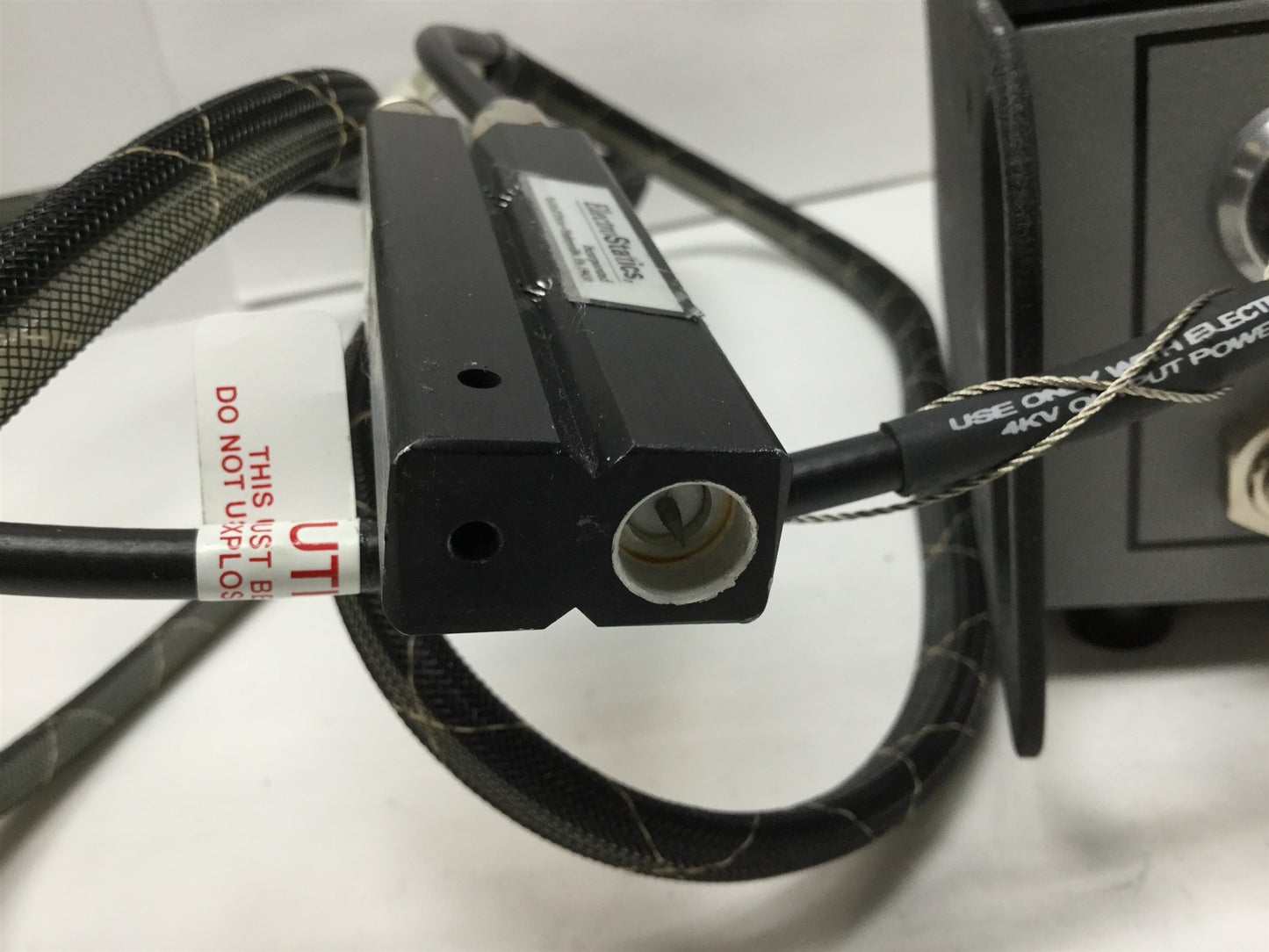 Used ElectroStatics B-1256 Static Neutralizing Equal Ion 4kV Power Supply Unit Nozzle