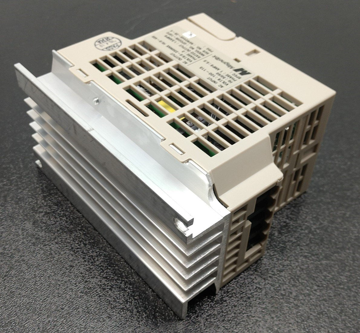 Used Yaskawa GPD205-10P1 VS Mini Drive, 100V Single Phase Input, 3 Phase Output