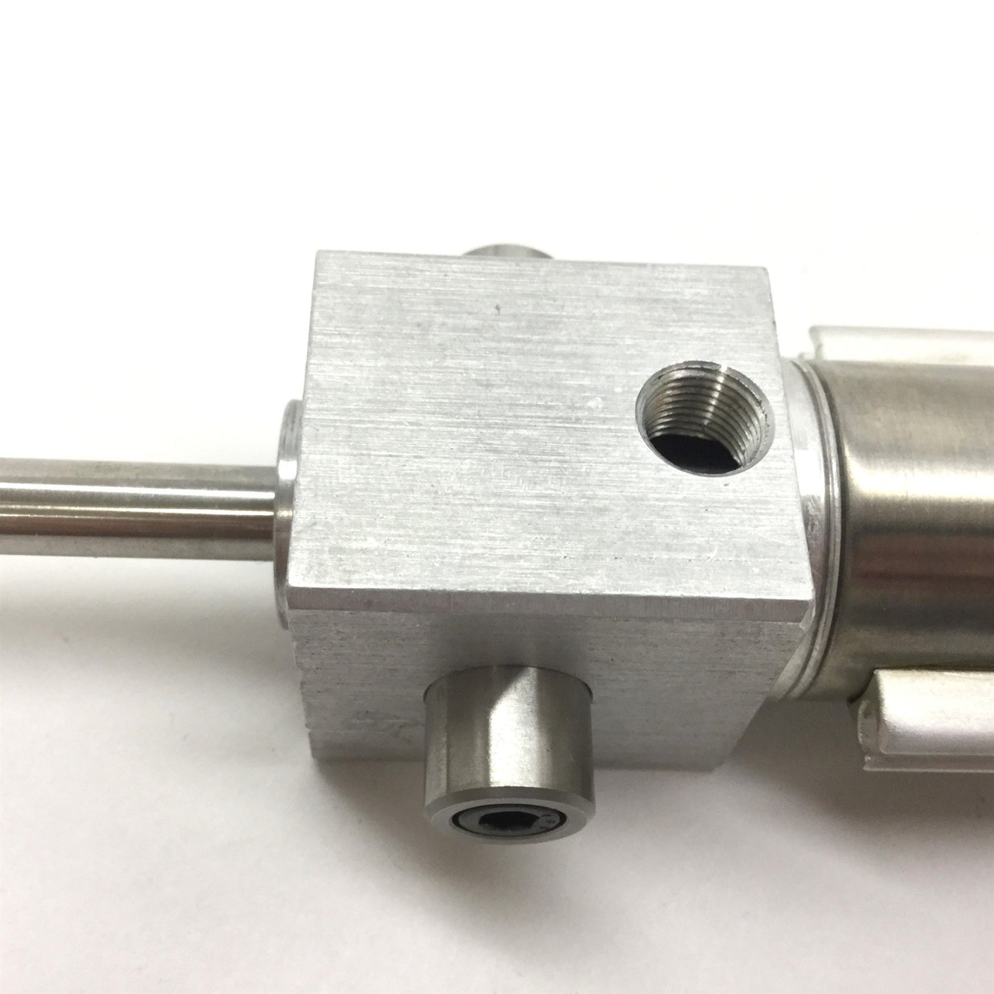 New – Open box Bimba BFTM-094-DT2T4EE4.5 Pneumatic Cylinder, Bore: 1-1/16", Stroke: 4"
