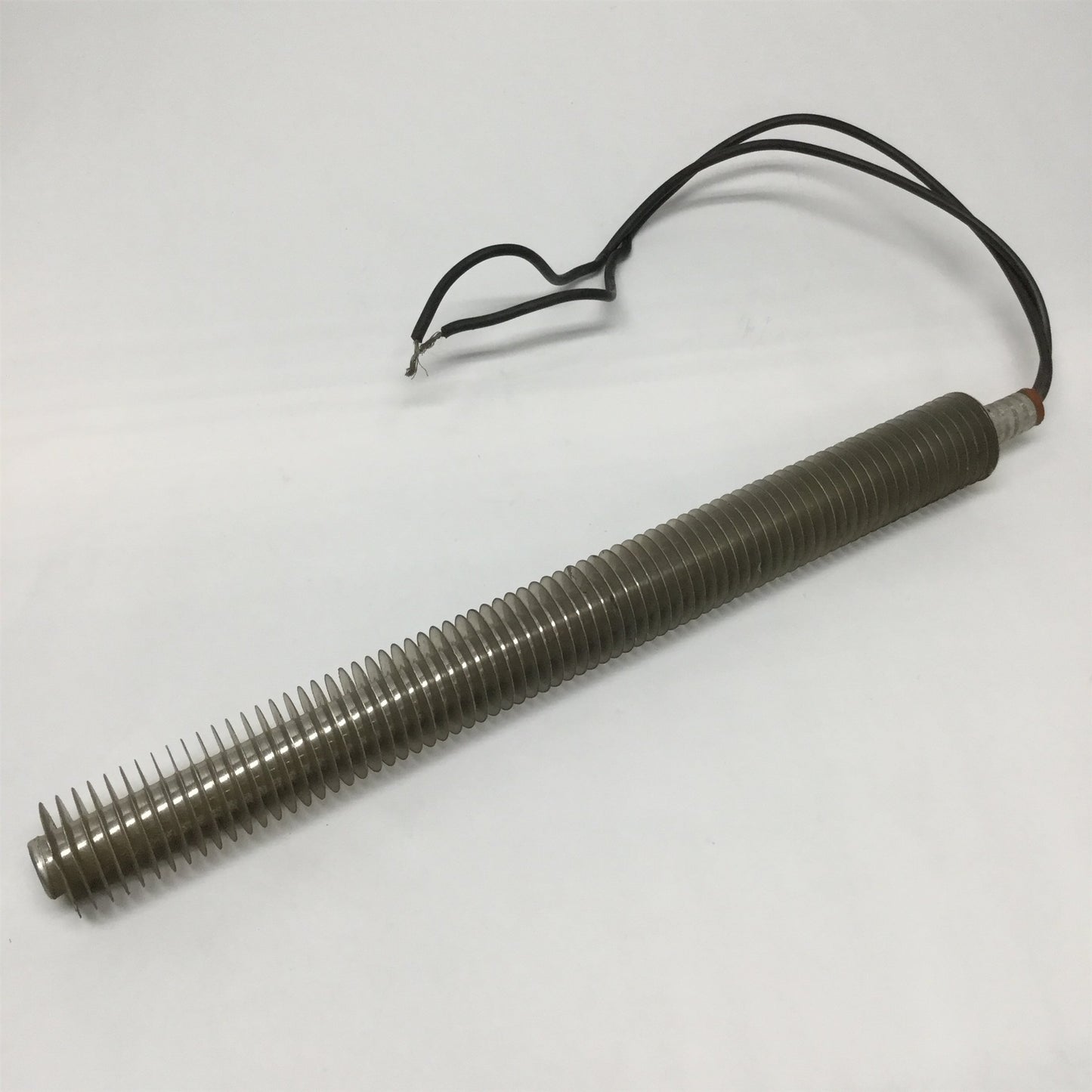 Used TruHeat Finned Aluminum Defrost Heating Element 180W 115VAC, 16" Long, 1.5" Dia