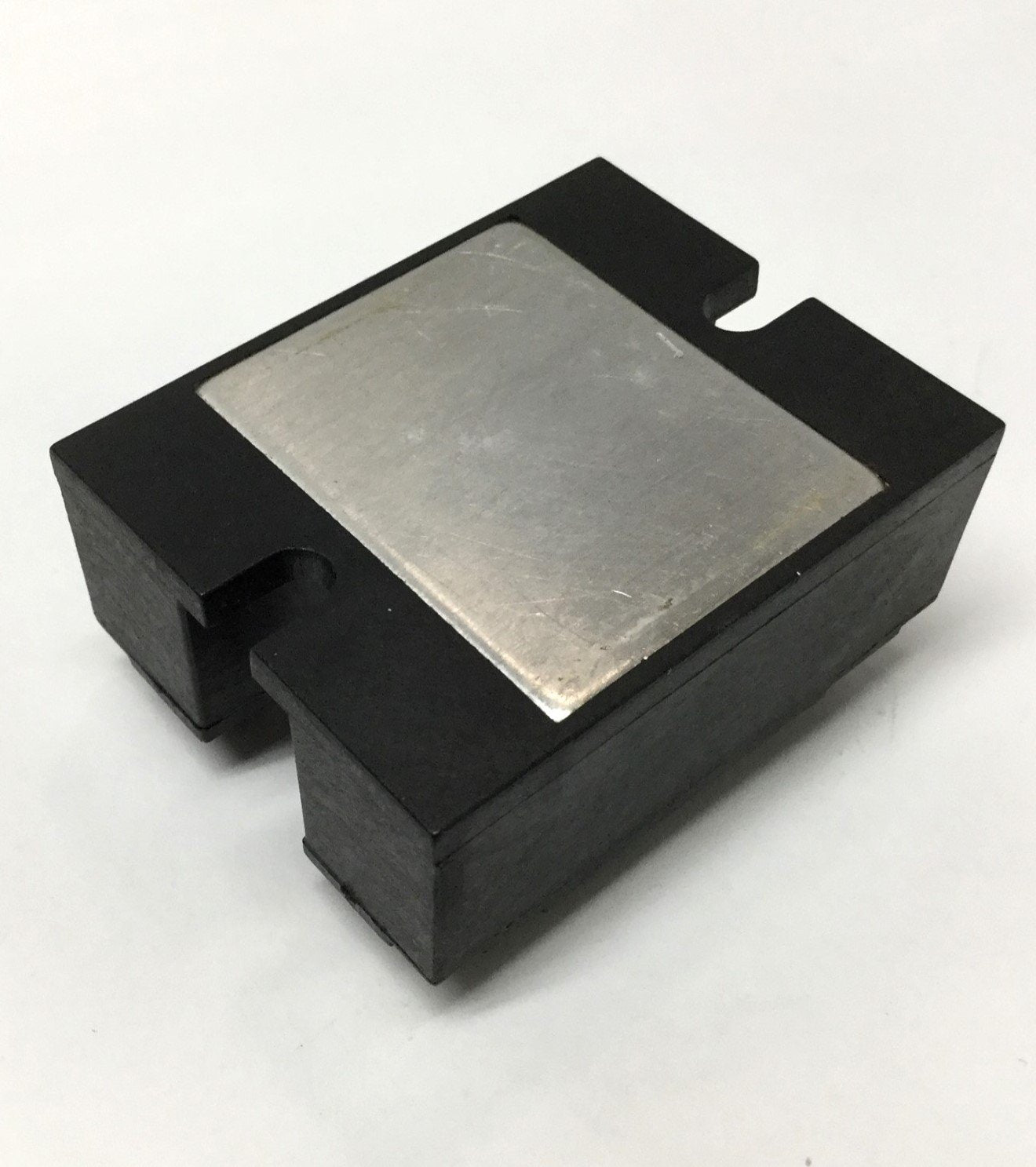 Used Carlo Gavazzi RA2410-D06T Solid State Relay 10A 240VAC SPST-NO, 3-32VDC Control