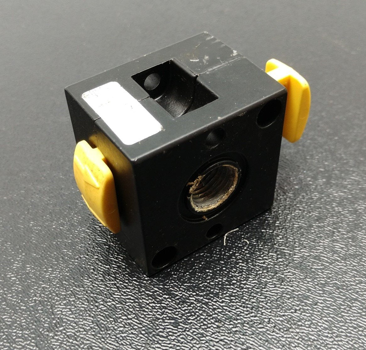 Used Parker Watts 6V35-02 Pneumatic Shut Off Valve, 1/4" NPT, 300PSI 20bar, 120°F Max