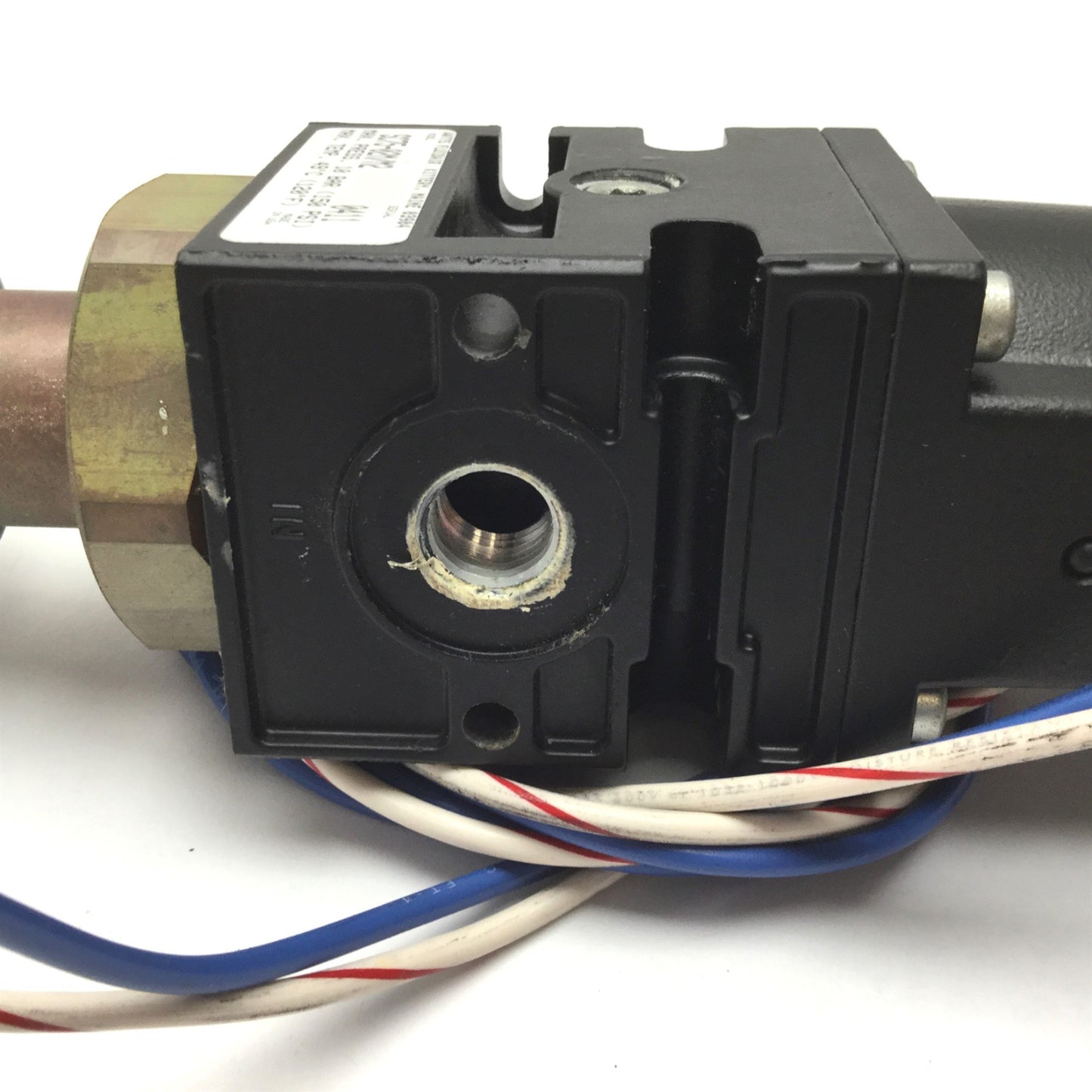 Used Parker Watts Fluidair SC75-02M/M2 Soft Start/Quick Dump, 24VDC/48VAC, 1/4" Ports