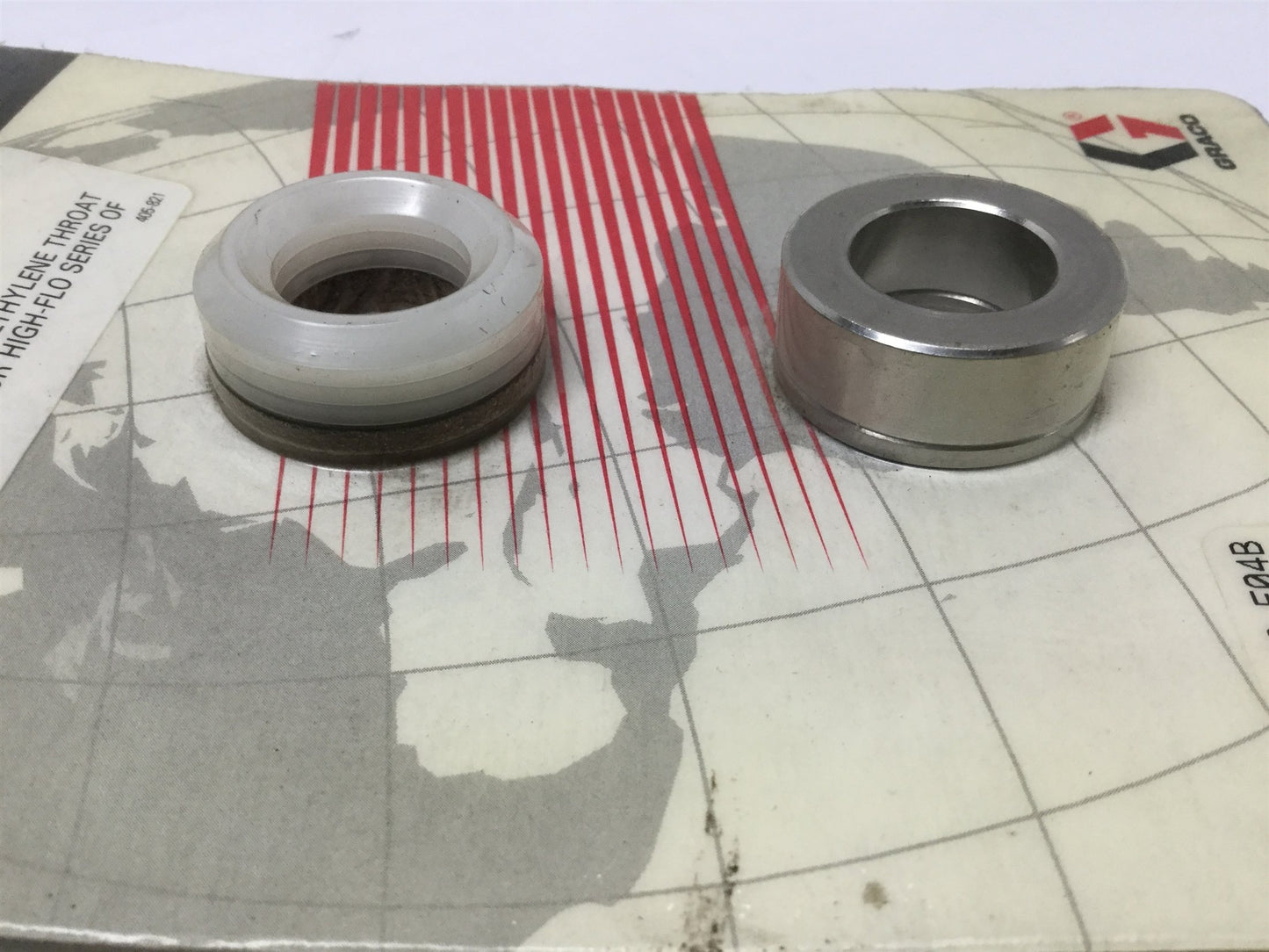 New Graco 220-586 HIGH-FLO Pump Throat Packing Repair Kit Leather/UHMW Polyethylene