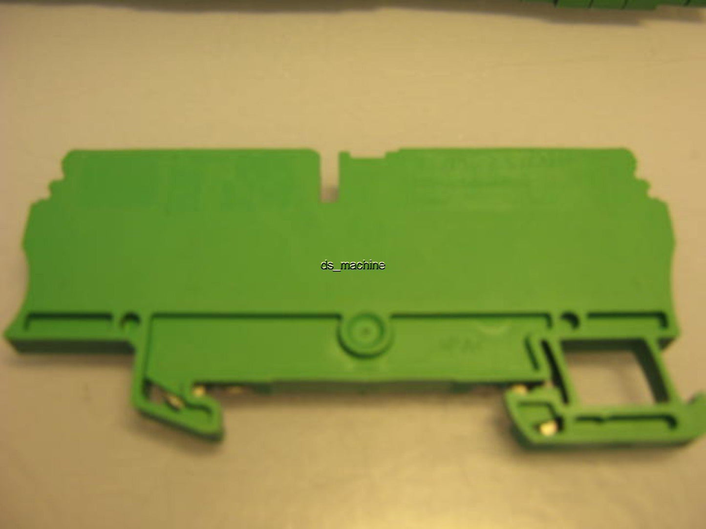 Used Lot of 24 Phoenix Contact ZPE2.5/4AN Ground Terminals & 7 Barriers