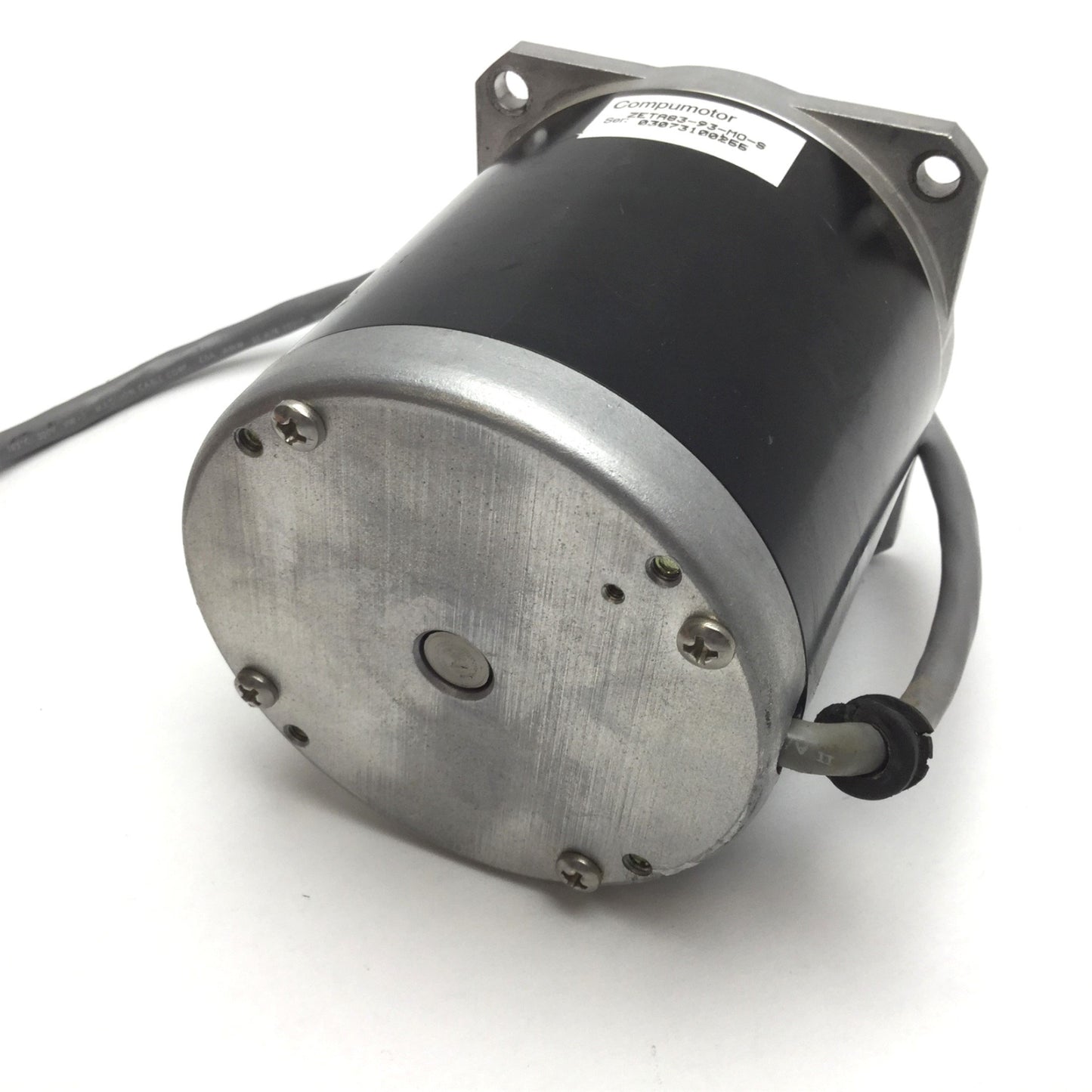 Used Parker ZETA83-93-MO-S Stepper Motor, Static Torque 300oz-in, Shaft 3/8", NEMA 34