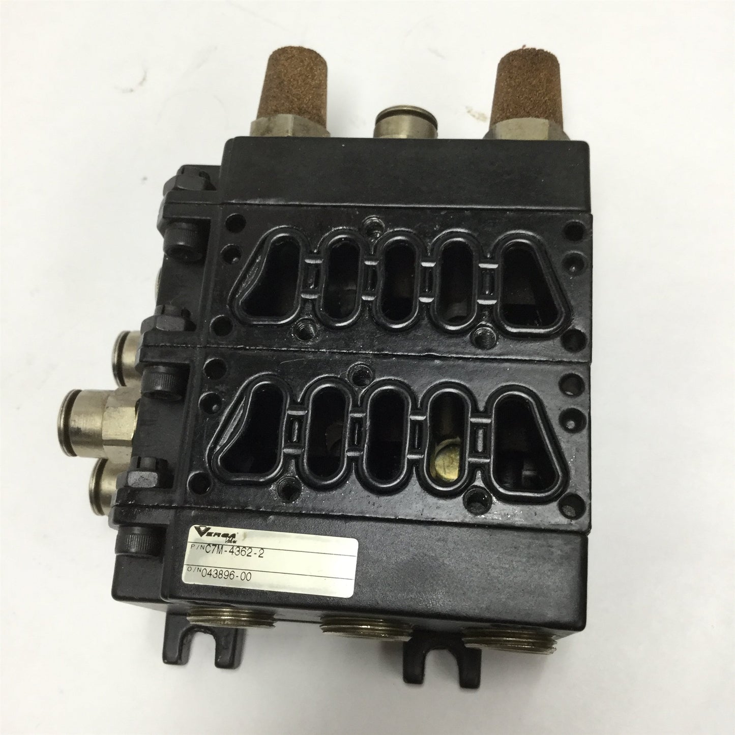 Used Versa C7M-4362-2 Stacking Valve Manifold Assembly, 2-Station, G1/4
