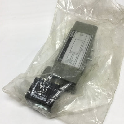 New Bosch Rexroth 0820024135 Directional Control 5/2 Solenoid Valve, 24VDC Coil