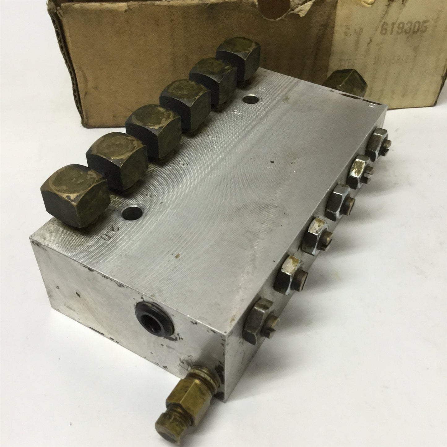 Used Mazak G77LA000340 Lube Air/Oil Mixing Valve Block CNC Machine Part (.03X5,.20)