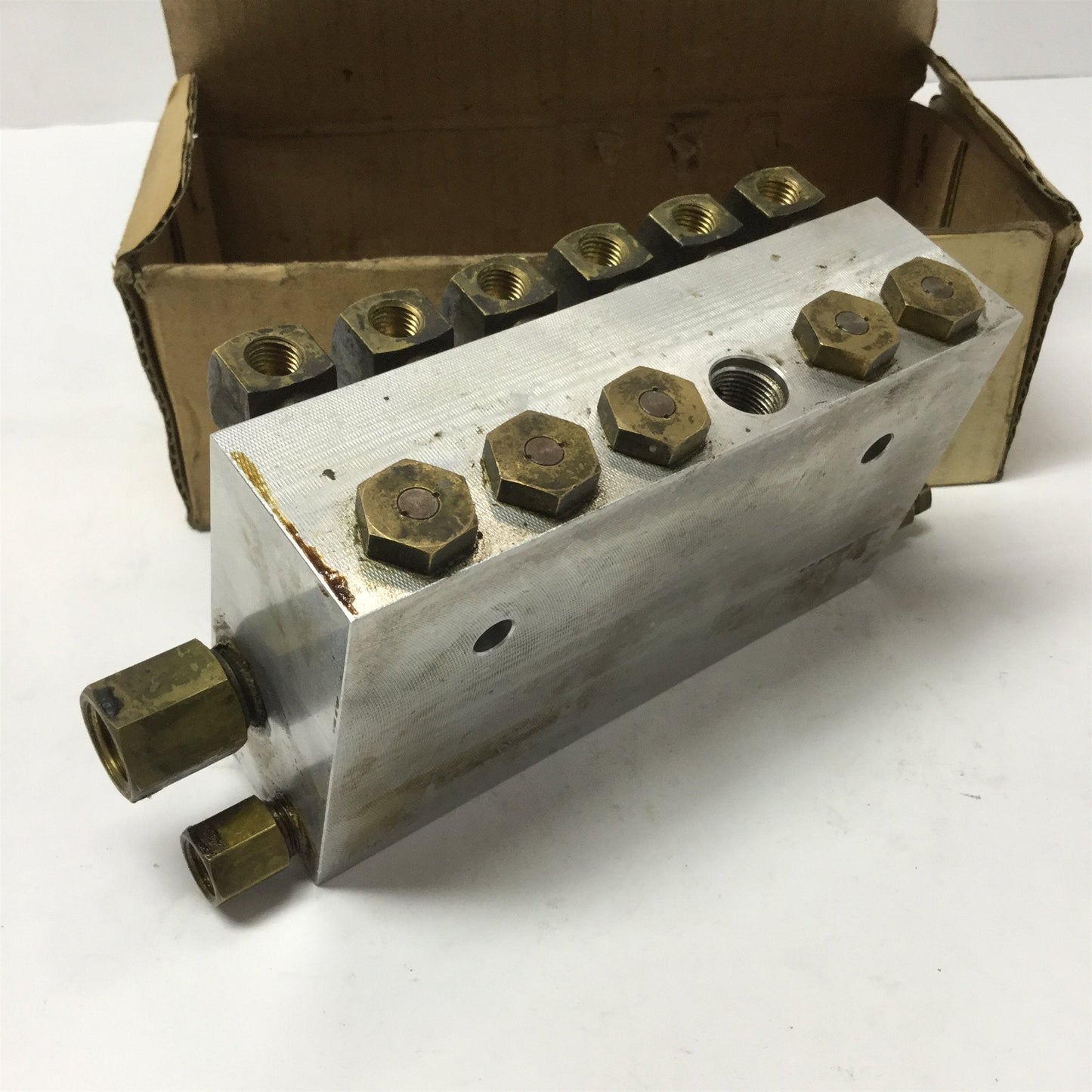 Used Mazak G77LA000340 Lube Air/Oil Mixing Valve Block CNC Machine Part (.03X5,.20)
