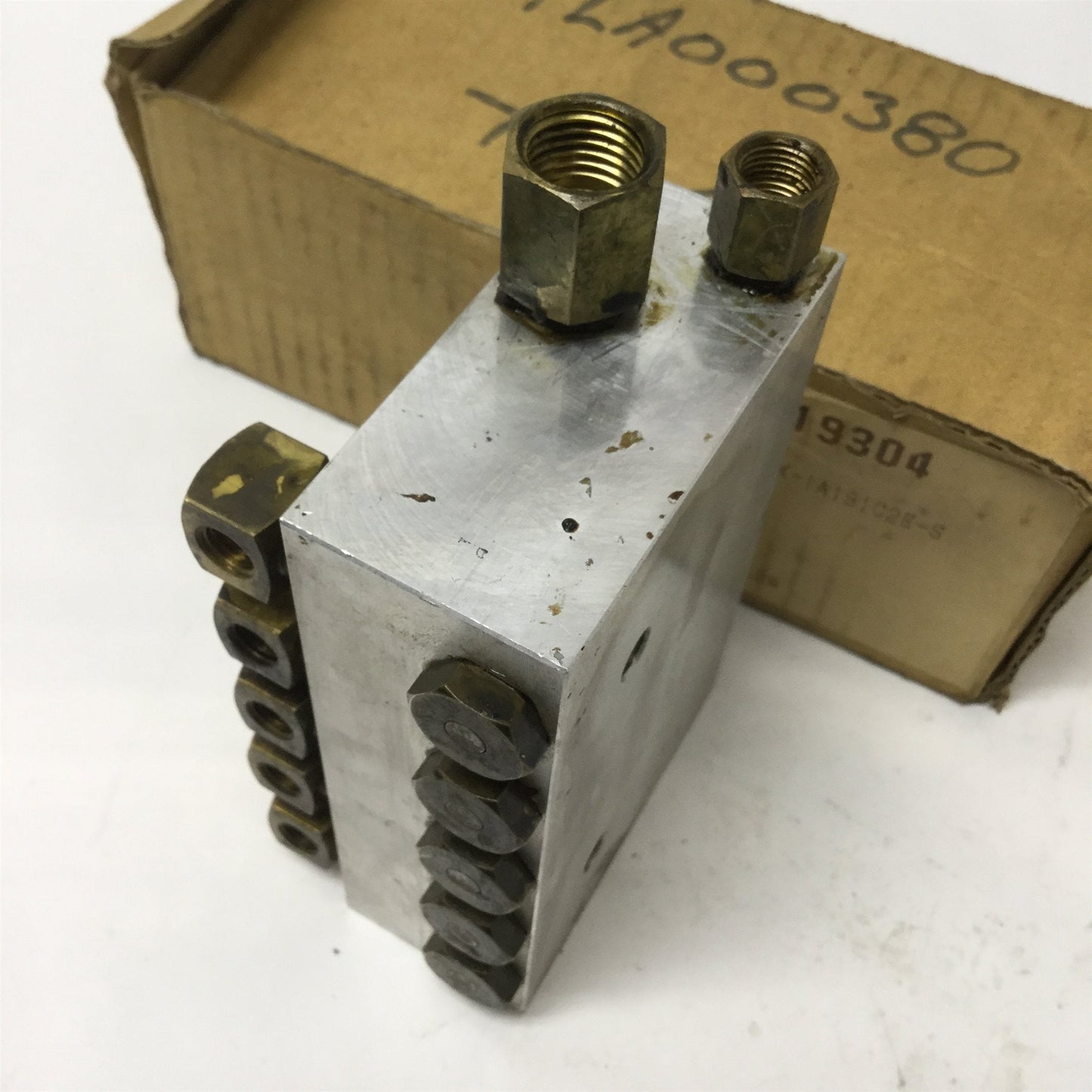 Used Mazak G77LA000380 Lube Mixing Valve Block CNC Machine Part (.01,.03,.05,.2,.2,)