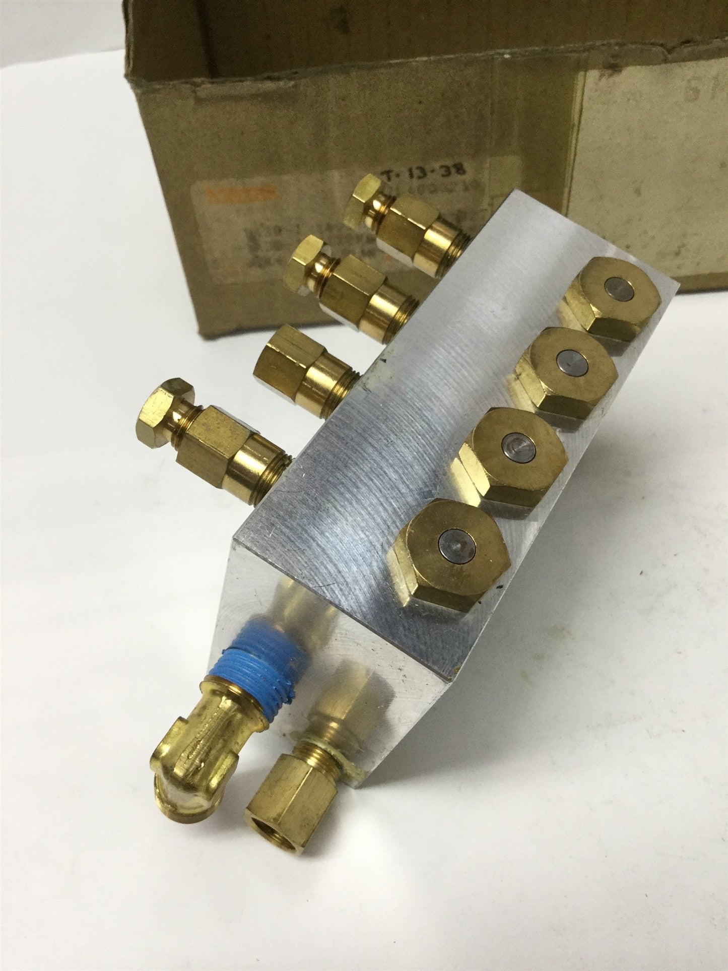 New – Open box Mazak G77LA000210 Lube Oil Mixing Valve Block CNC Machine Part 1A3D (0.01x.1x3)