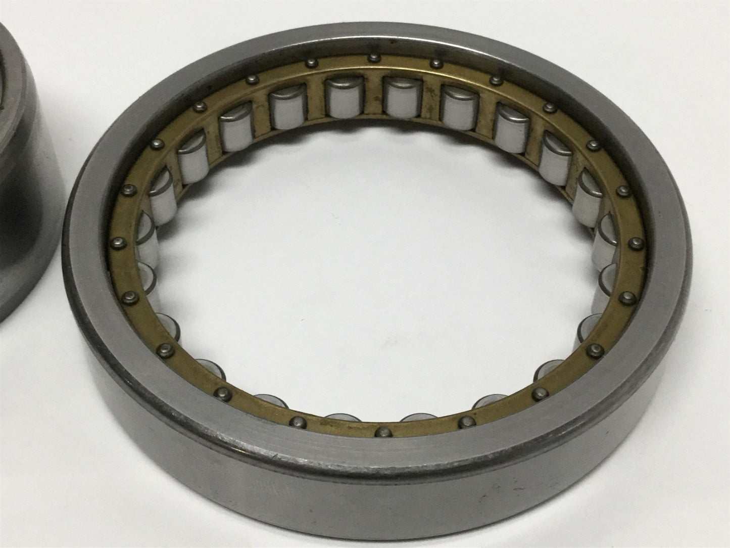 Used NTN RNU1245C2NAP5 Radial Cylindrical Super Roller Bearing 60mm x 95mm x 28mm