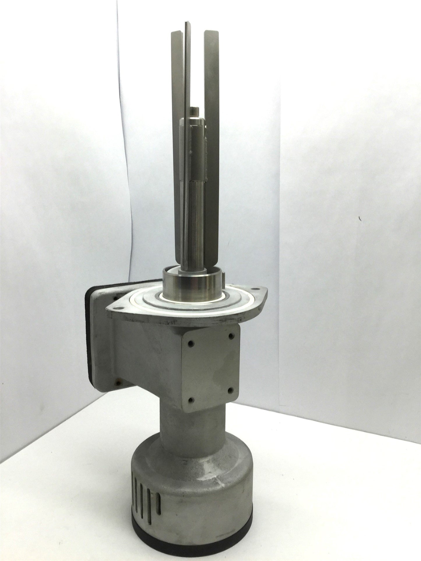 Used Kemutec MINI-INSERT Powerder Mixer Agitator Screw, Blades: 10.5", Screw OD: 2.5"