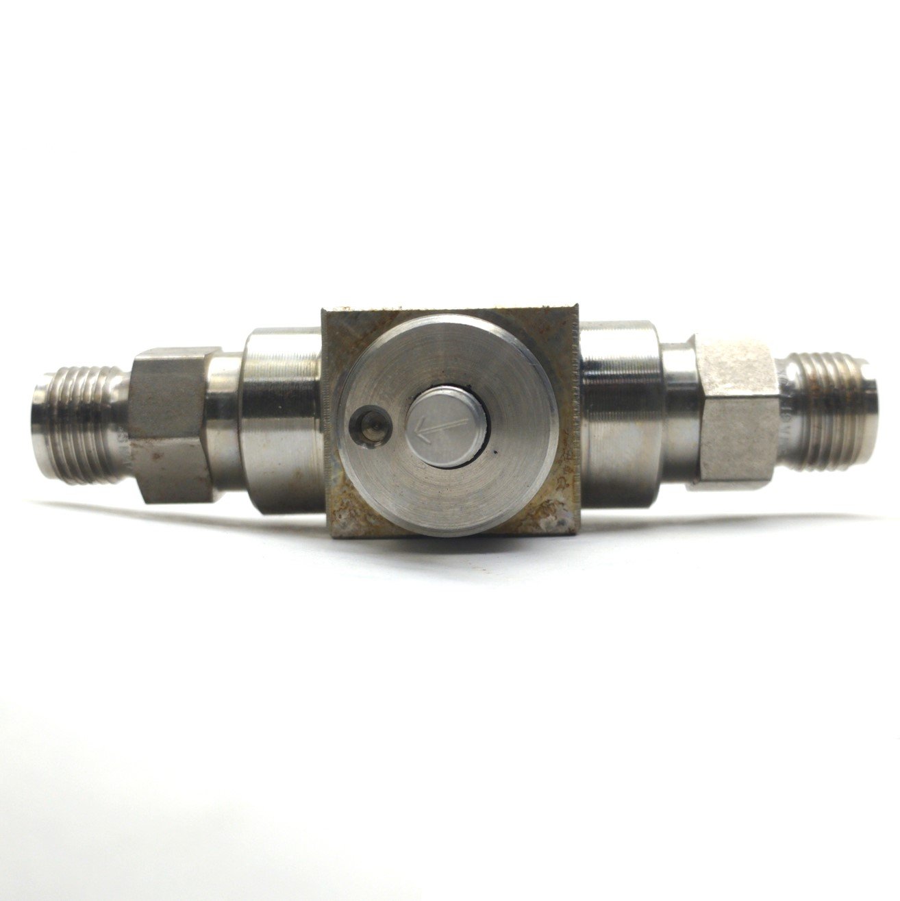 Used Swagelok SS-83XTS6-51DDM 3-Way Ball Valve, 1500PSI, 2x 3/8" Hose 1/4"NPT, 316 SS