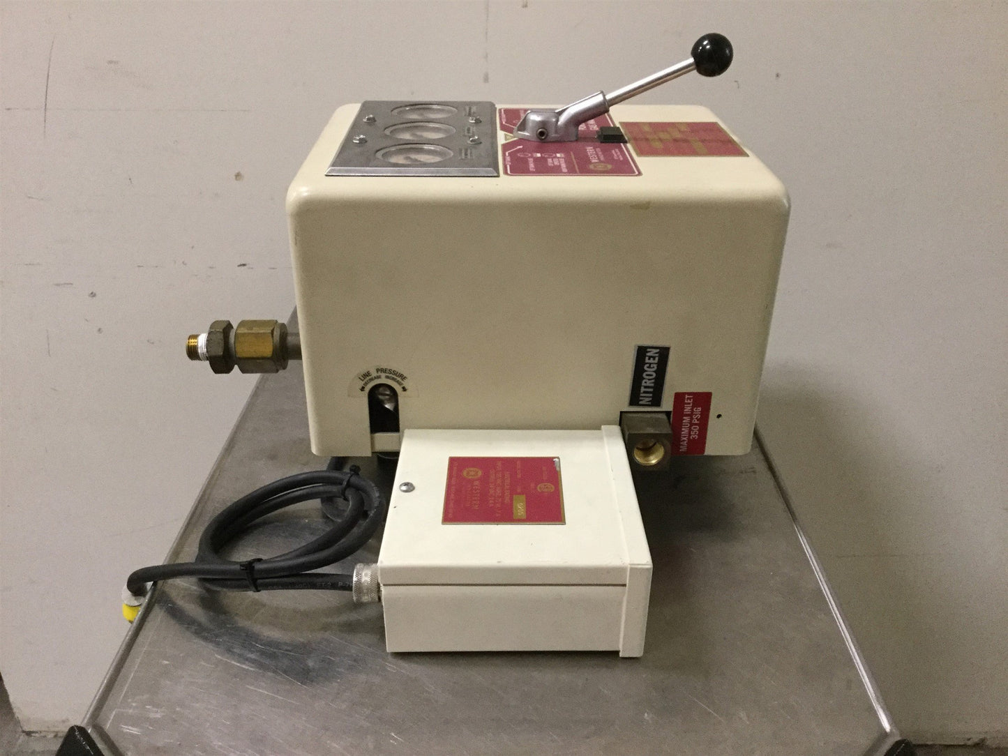Used Western Innovator LC-7-2 Manifold for Nitrogen, Two Cylinders, 350 PSI 120°F