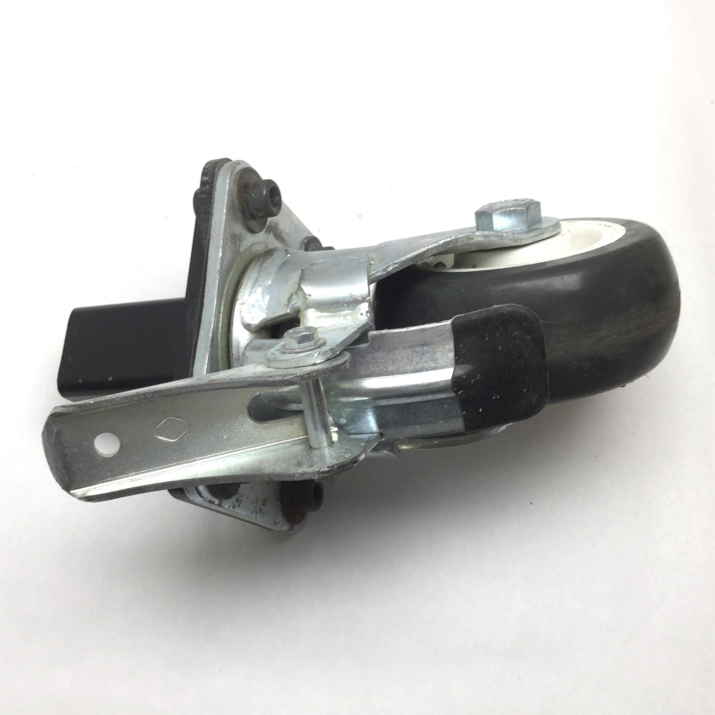 Used Caster, Wheel Dimensions: 6" Dia x 2.5" Wide, Plate Dimensions: 6.625" x 4.75"