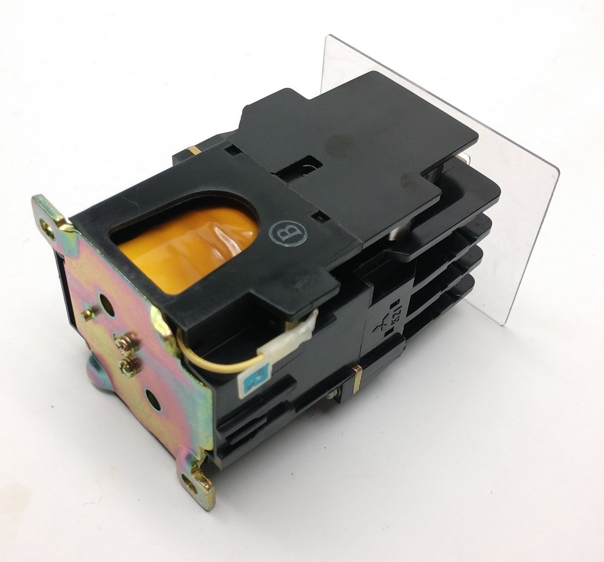 Used Mitsubishi SD-K21 Contactor, 3-Pole with 2x N/O & 2x N/C Auxiliary Contacts