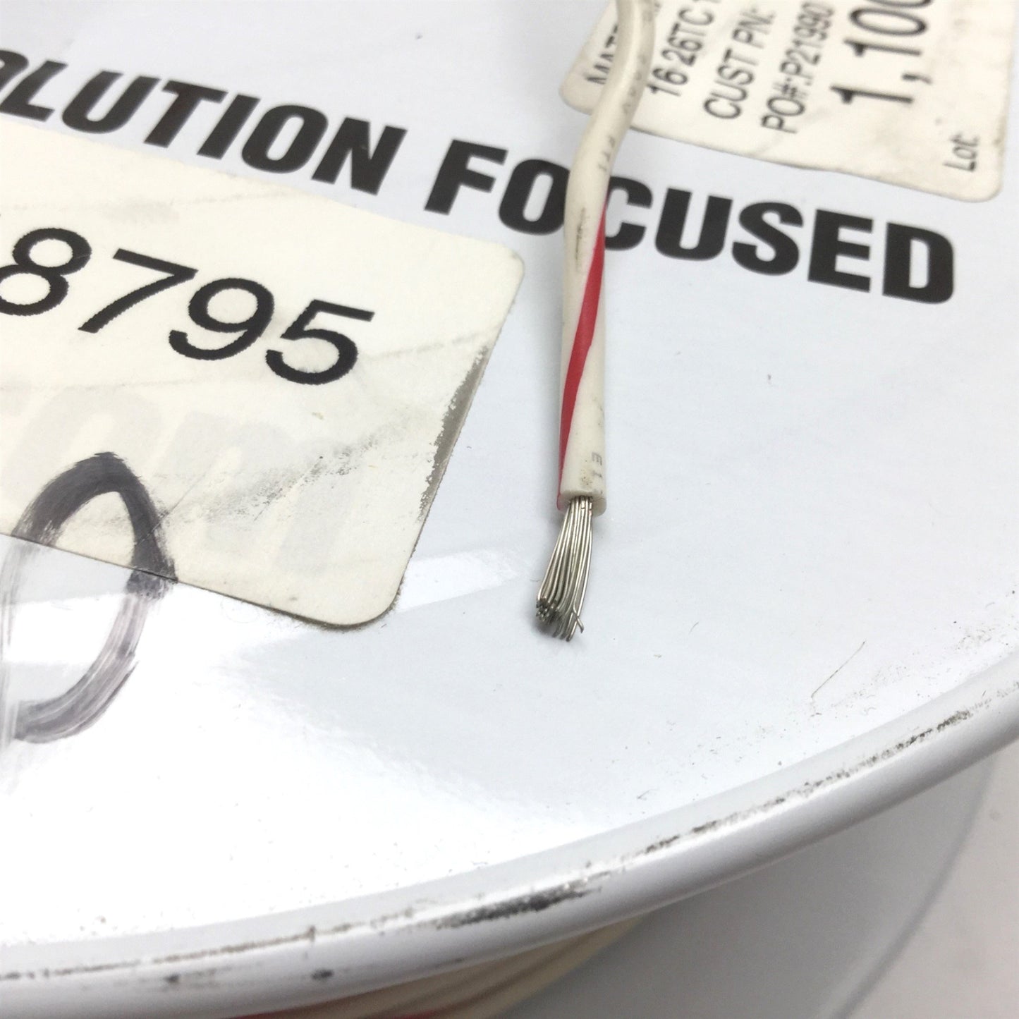 New – Open box Tinned Copper Electrical Wire, Length: ~1000 ft, 16AWG, 26 Strands, 600V