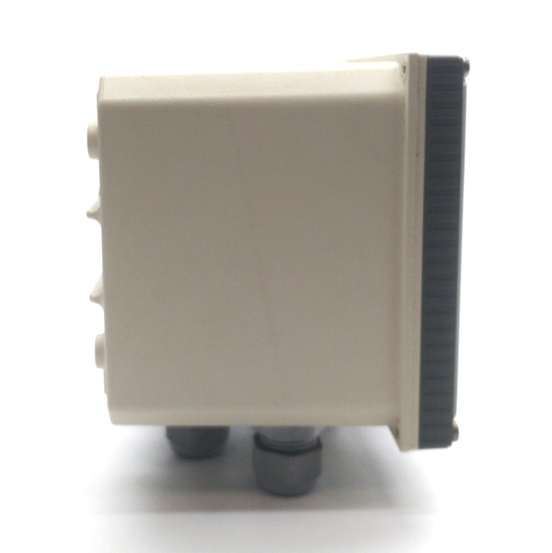 Used Yokogawa SC400-C-U-1-E*A Conductivity Converter 2æS/cm-500mSxC 0-20 mA DC 120VAC