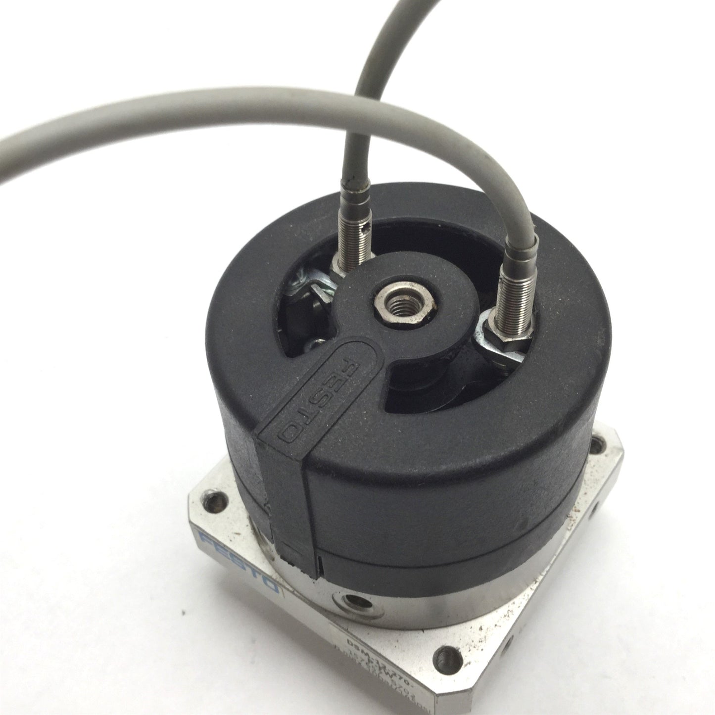 Used Festo DSM-12-270-P-FW Rotary Actuator, Bore: 12mm, Rotation: 0-270°, M5x0.8