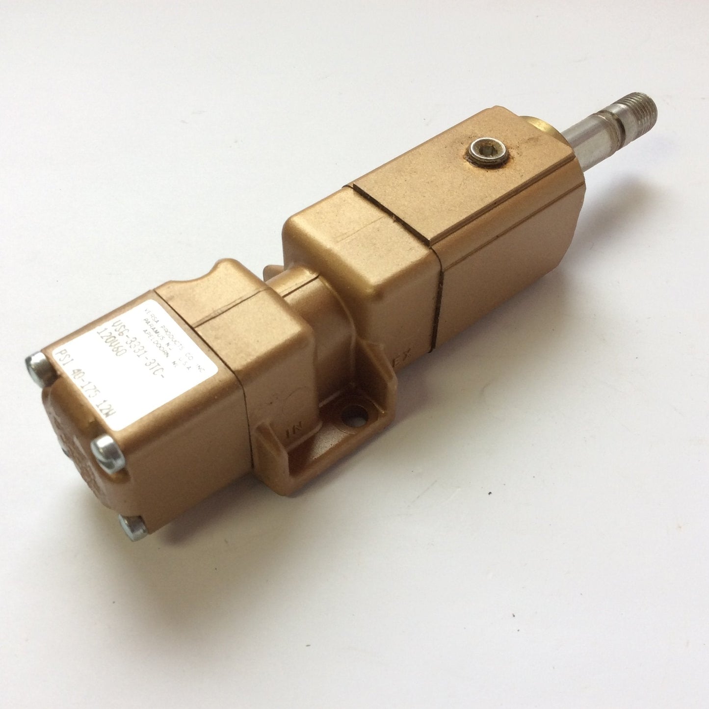 New – Open box Versa VSG-3331-3TC-120V60 Pneumatic Solenoid Valve 40-175 PSI 3-Way, 120VAC 60Hz