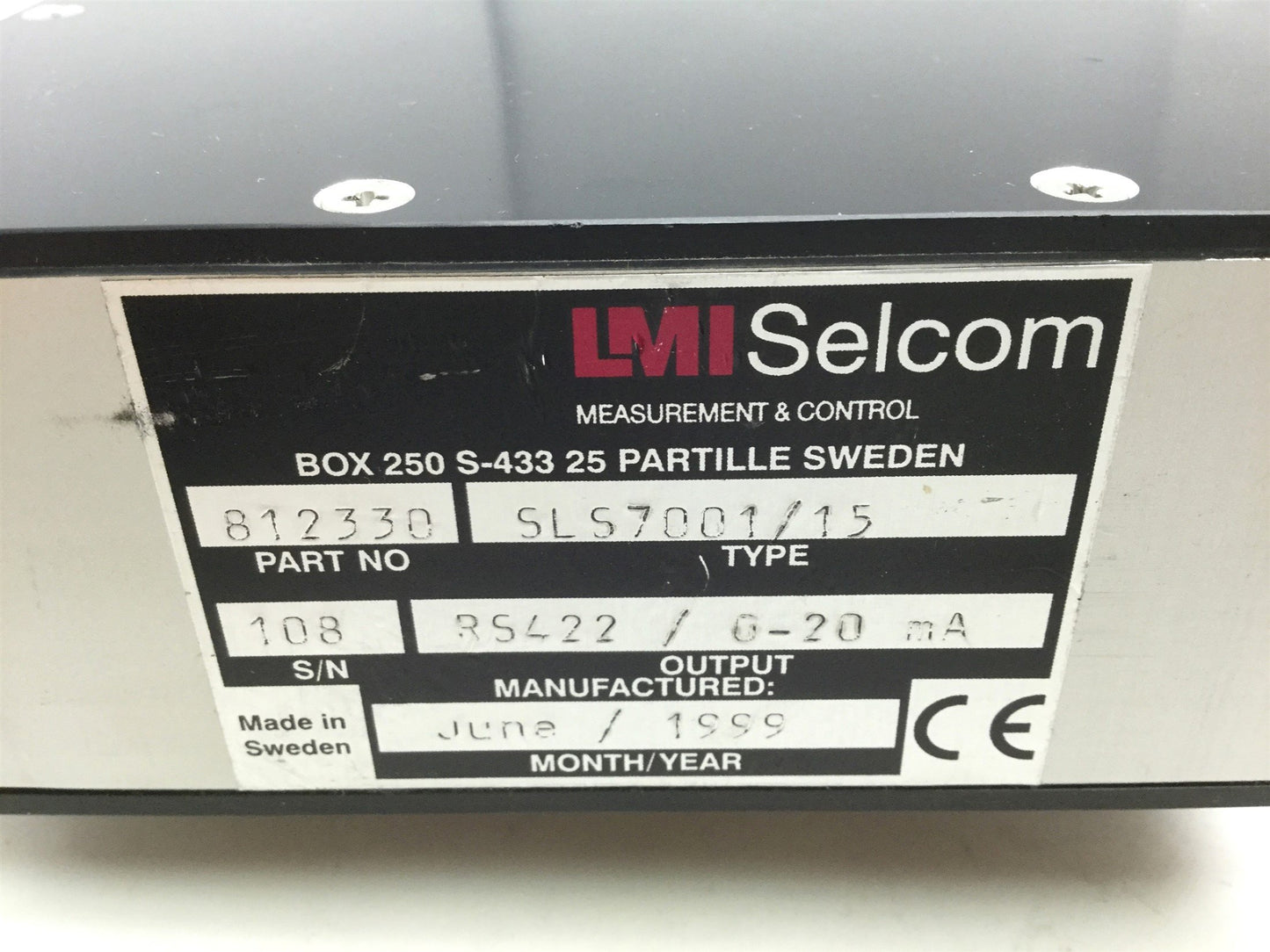 Used LMI SLS7000 Laser Triangulation Sensor System Wavelength: 675nm, Range: 1mm