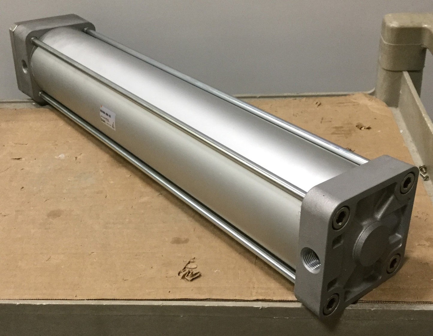 New SMC NCDA1R400-2000N-XB5 Tie Rod Air Cylinder 4" Bore, 20" Stroke Side Tapped