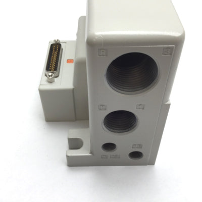 New – Open box Lot of 2 SMC VVQC4000-3A-3T Pneumatic Solenoid Valve Manifold D-Side End Plate