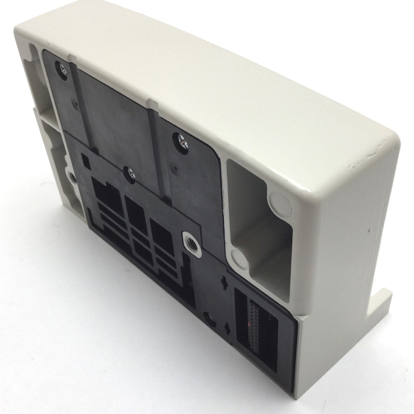 New – Open box Lot of 2 SMC VVQC4000-3A-3T Pneumatic Solenoid Valve Manifold D-Side End Plate