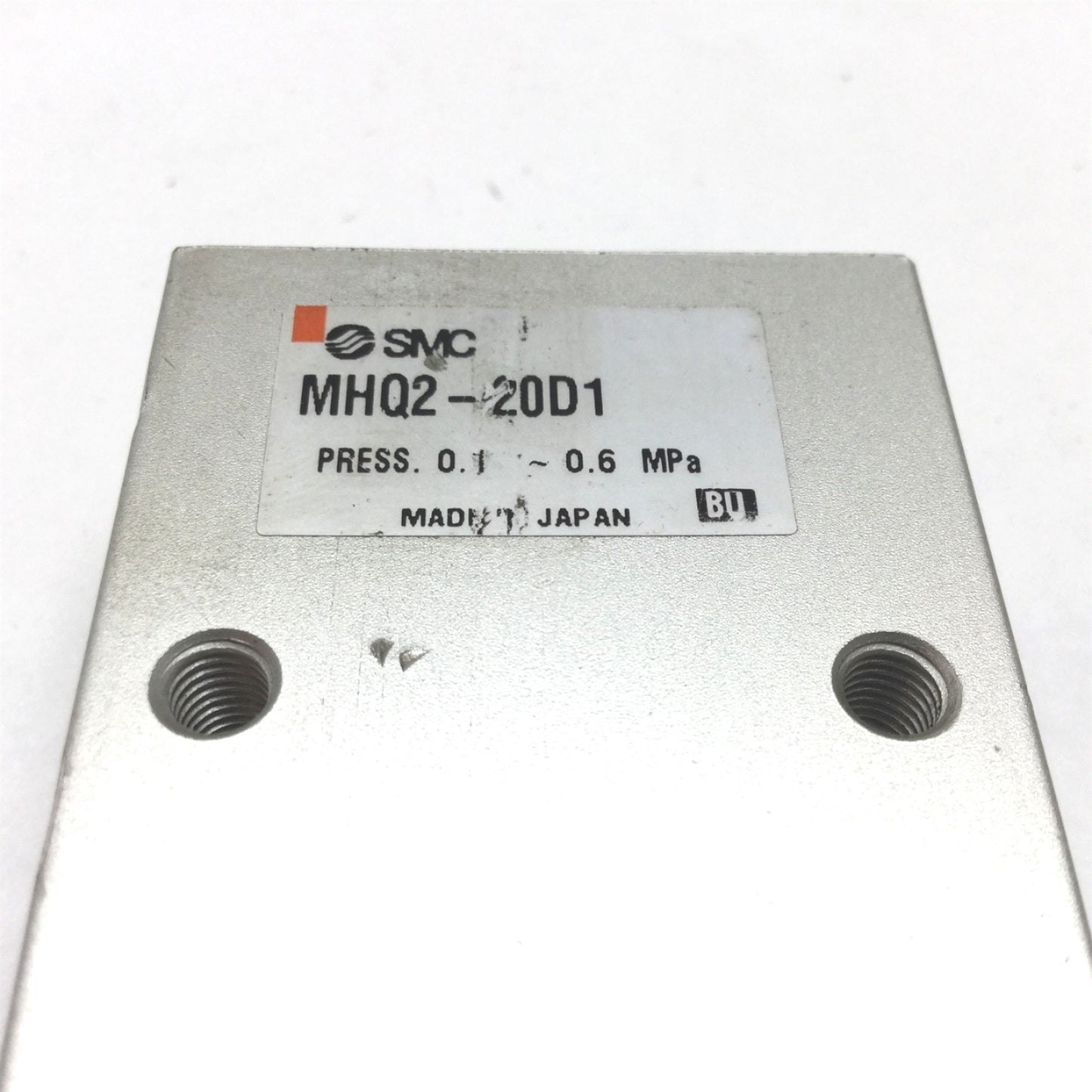 Used SMC MHQ2-20D1 Pneumatic Parallel Gripper, Bore: 20mm, Stroke: 10mm, M5 x 0.8