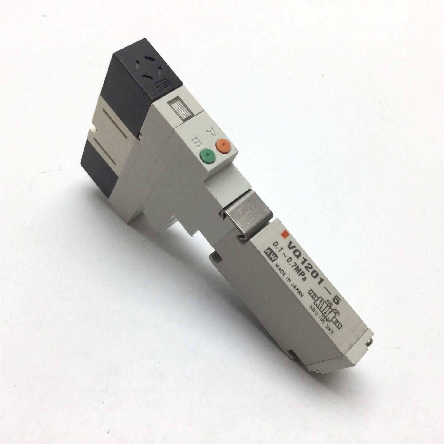 Used SMC VQ1201-5 Solenoid Valve, Double Solenoid, 2-Position 5-Port, 24VDC 0.5W