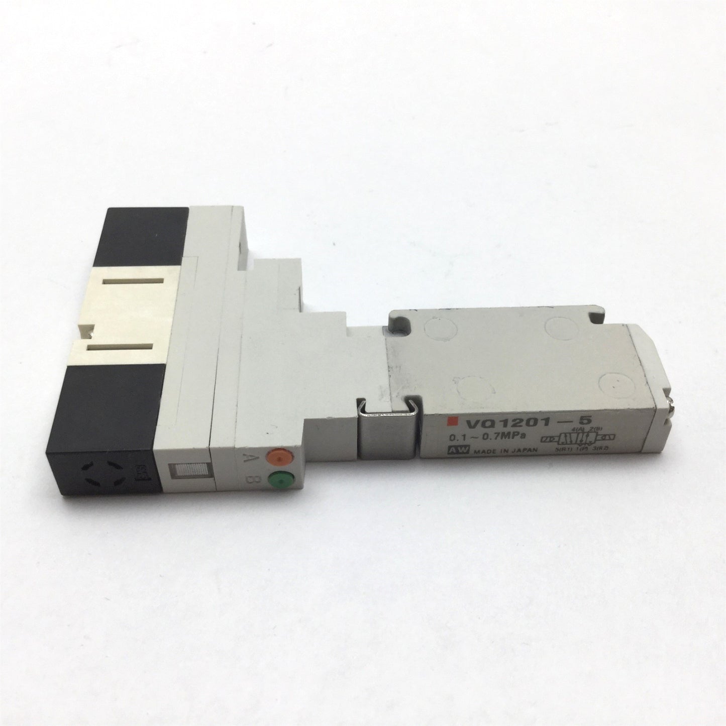 Used SMC VQ1201-5 Solenoid Valve, Double Solenoid, 2-Position 5-Port, 24VDC 0.5W