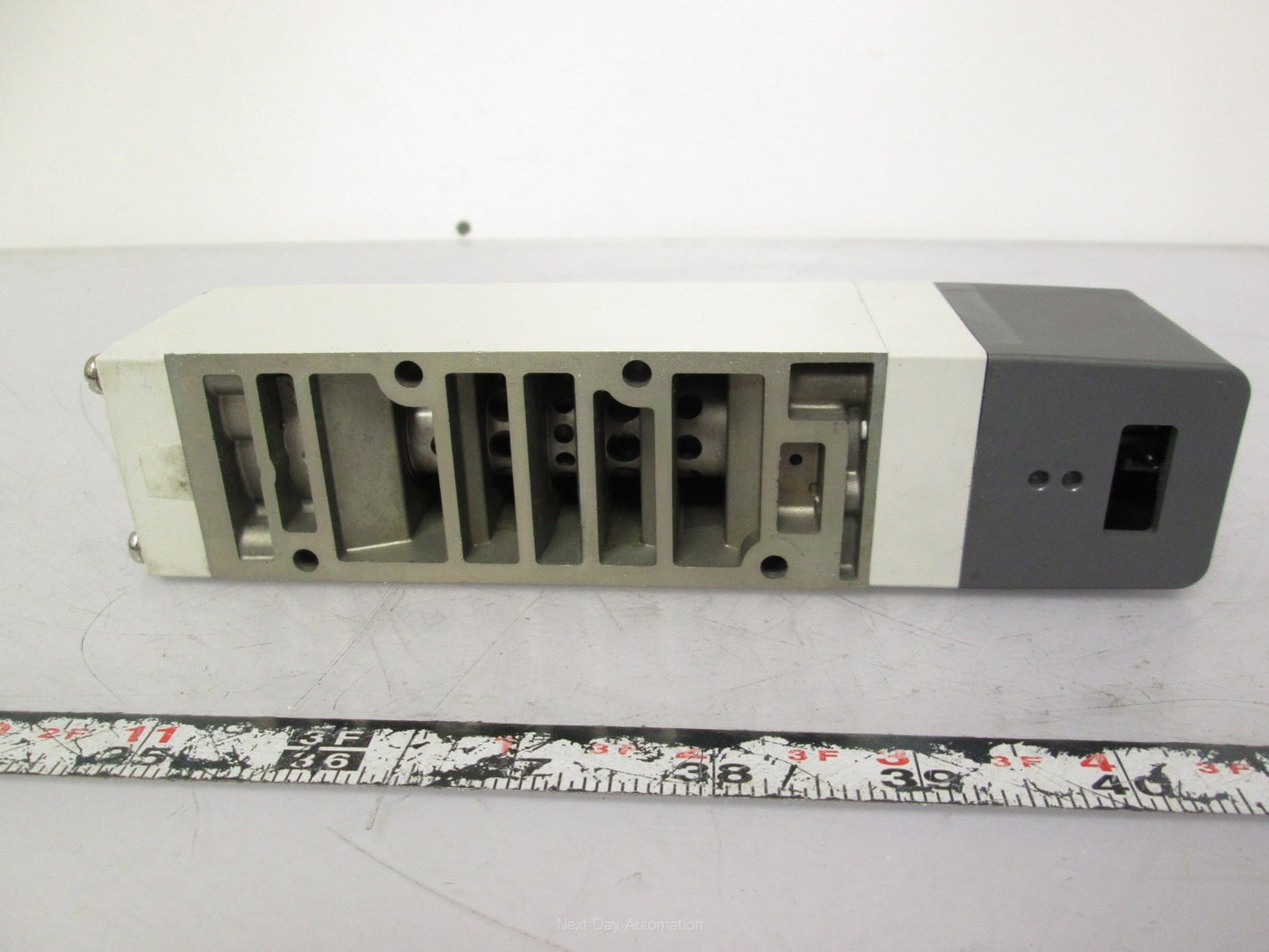 New SMC Solenoid Valve VQ5100R-5