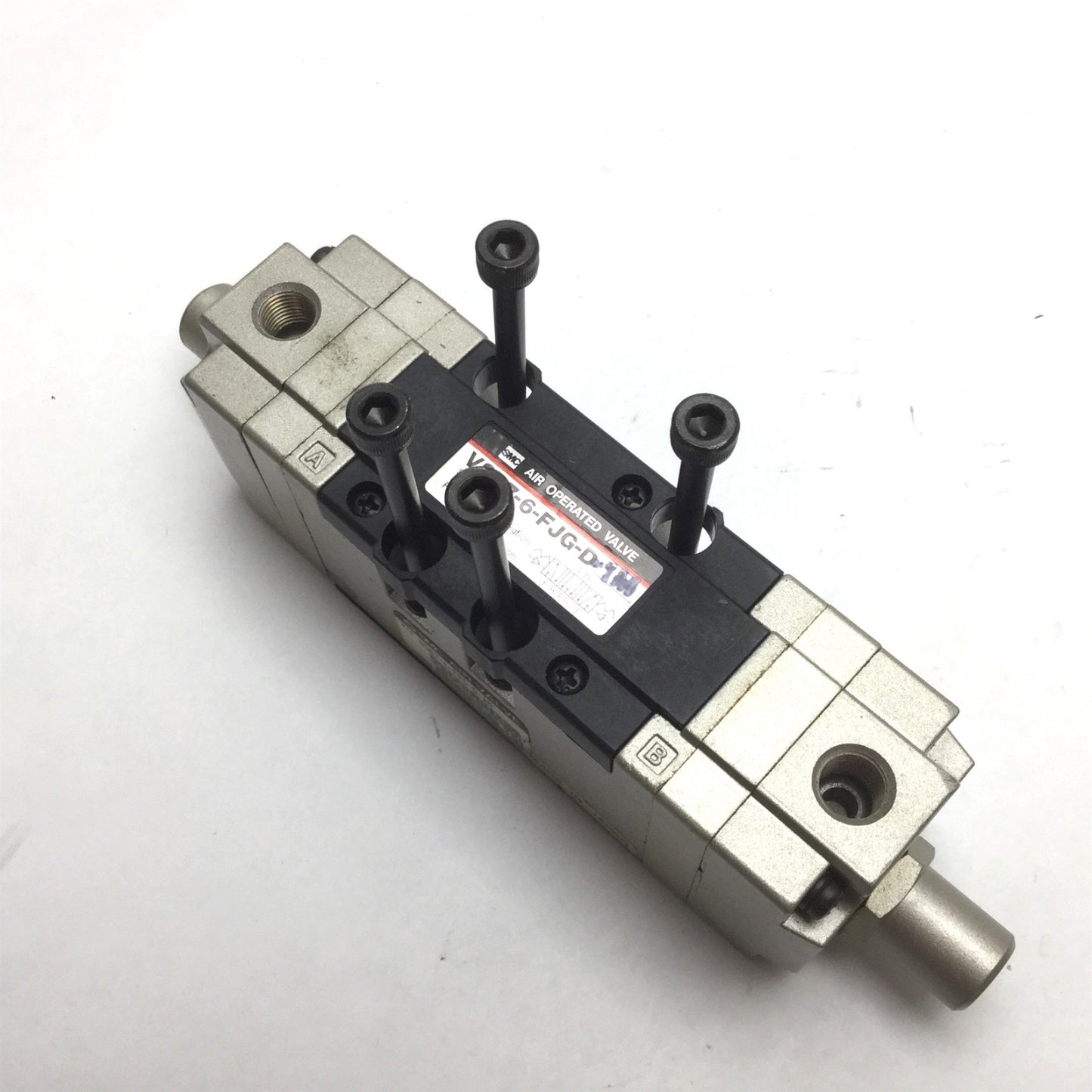 Used SMC VSA7-6-FPG-D-1M Pilot Valve VV71-FPGR Double Check Spacer, 3-Position 5-Port