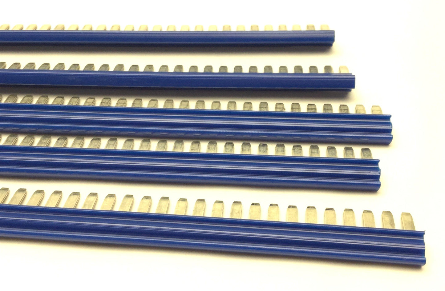 Used Lot of 5 Phoenix Contact FBSTB 80-ZDIK BU Plug-in Bridges, Pitch 5.2mm, 80 Pos