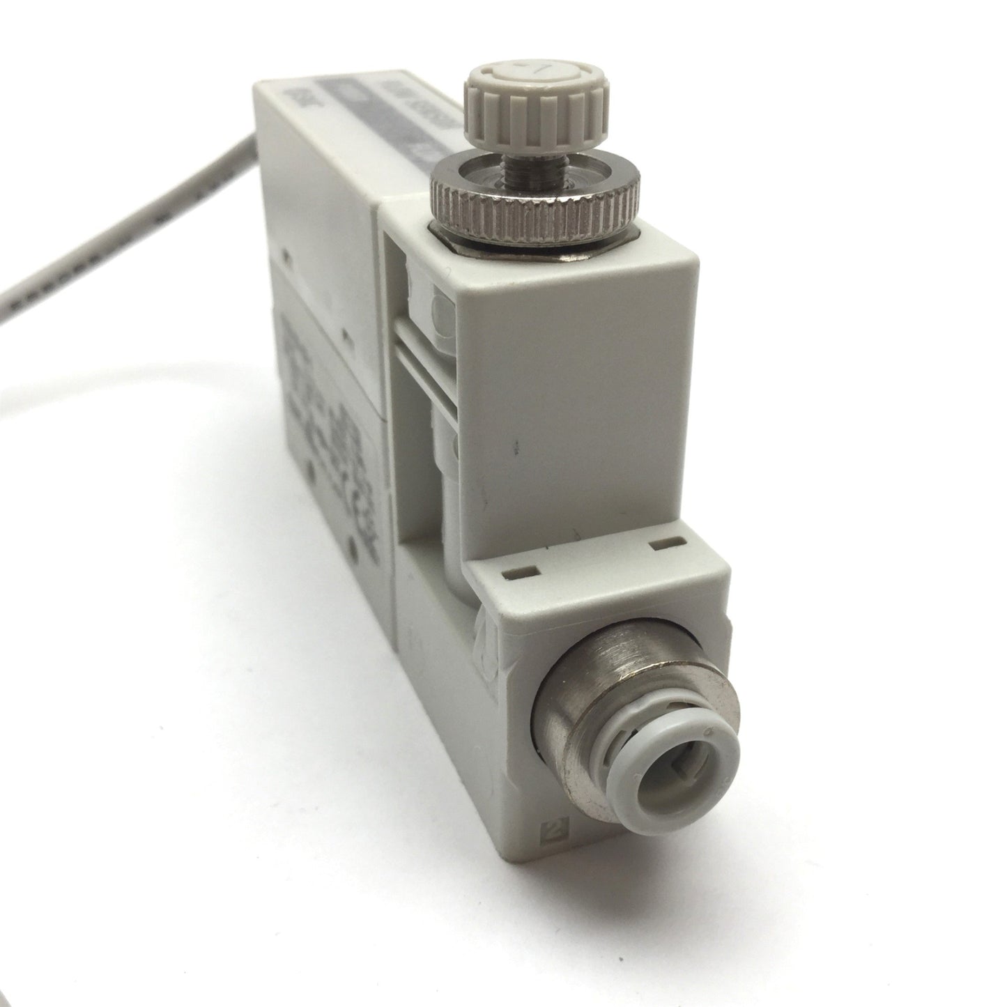 Used SMC PFM510S-C6-1 Digital Flow Switch, Range: 0.2-10 l/min, 6mm Tube, 0.75MPa