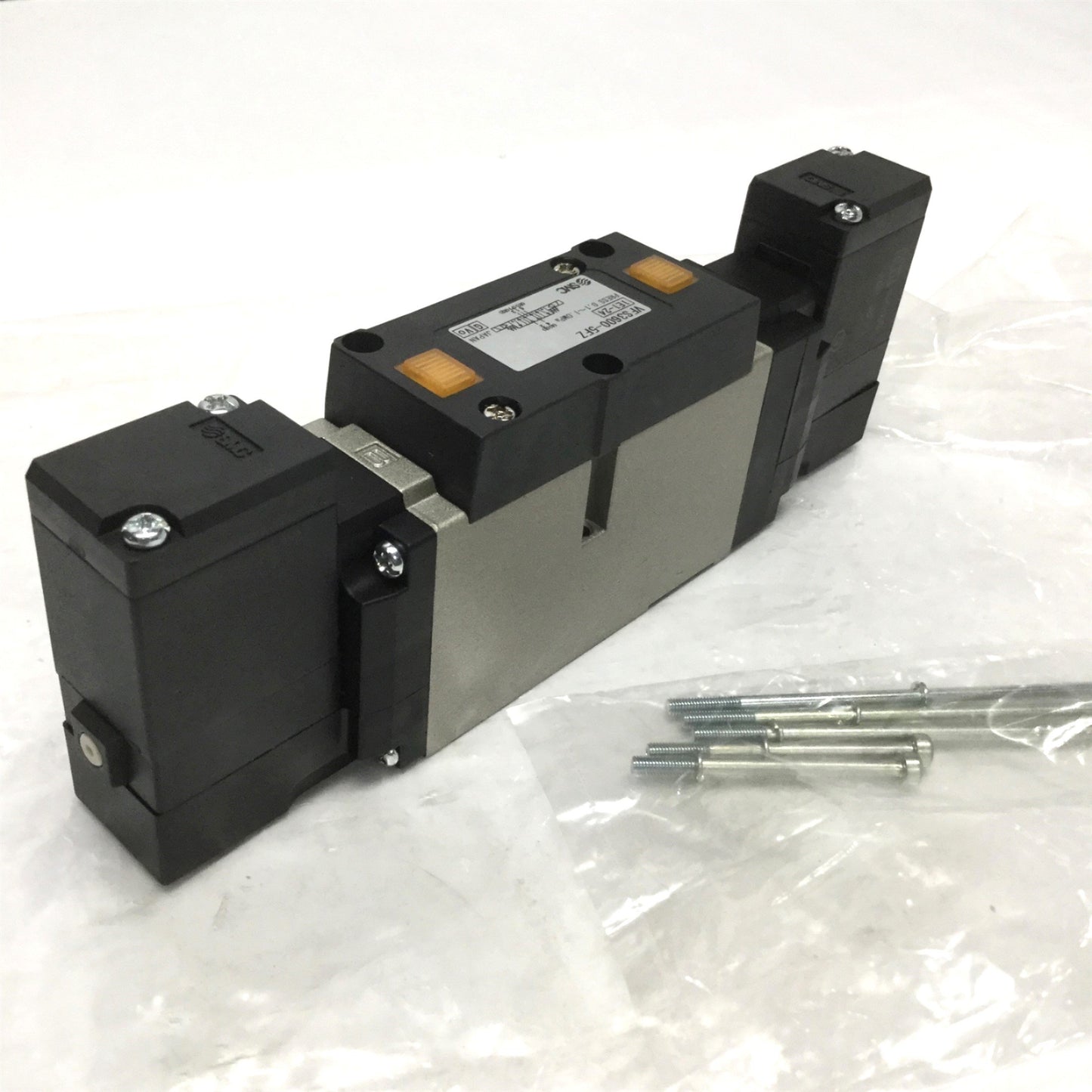 New SMC VFS3600-5FZ Double Check Solenoid Air Valve 5-Port, 3-Position, 24VDC