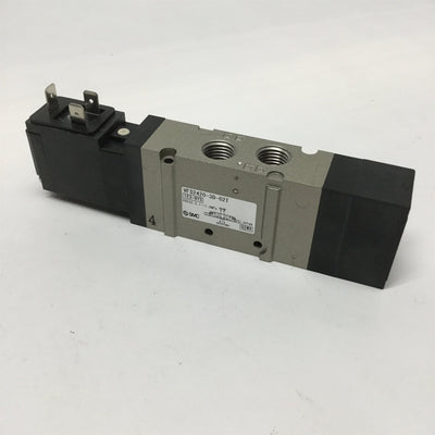For parts or not working SMC VFS2420-3D-02T Double Solenoid Valve 5-Port 3-Pos, 120VAC *Missing Coil*