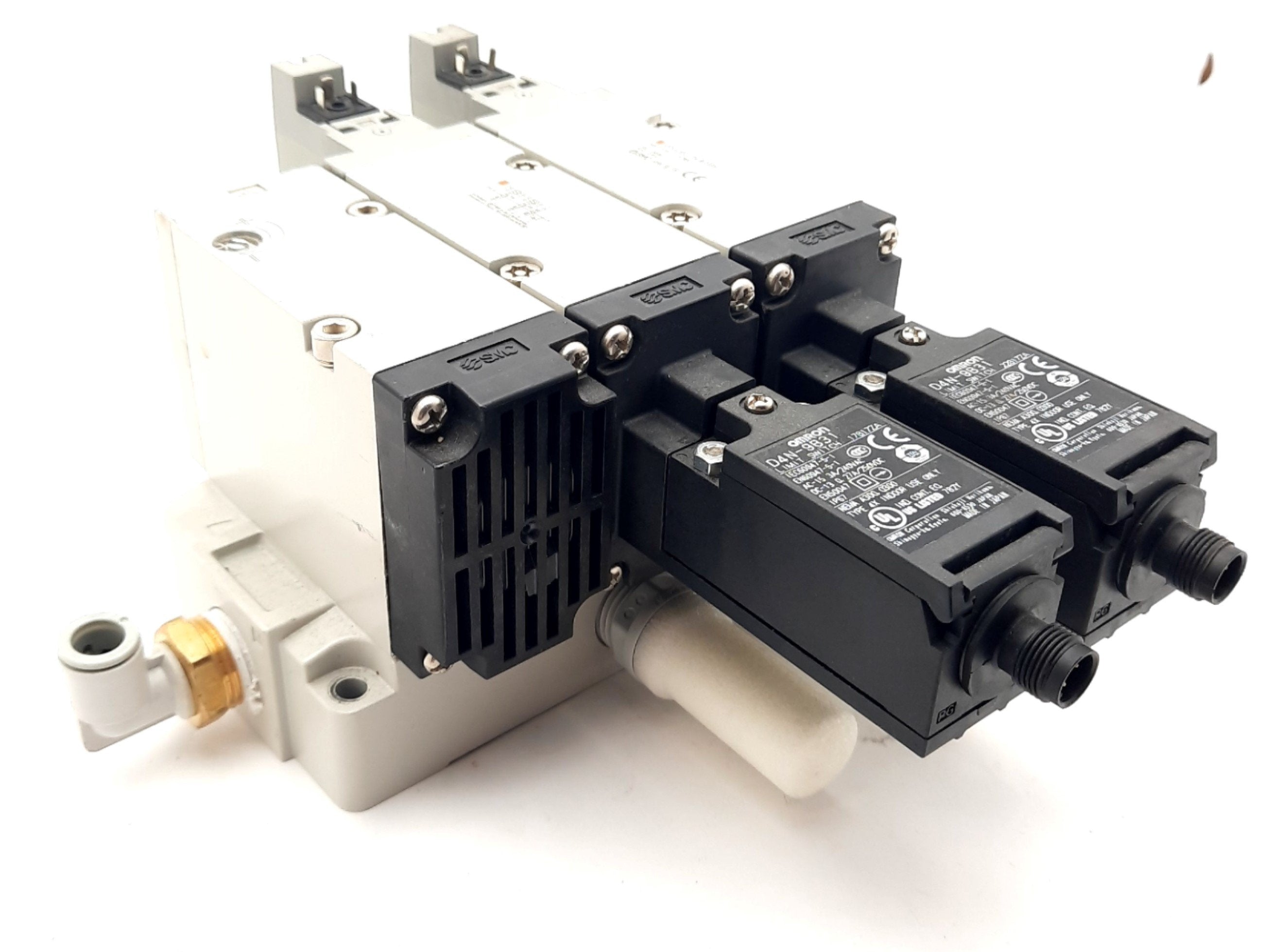 SMC VP744-5DZ1-04-M-X555 Dual Residual Pressure Relief Valve 24VDC