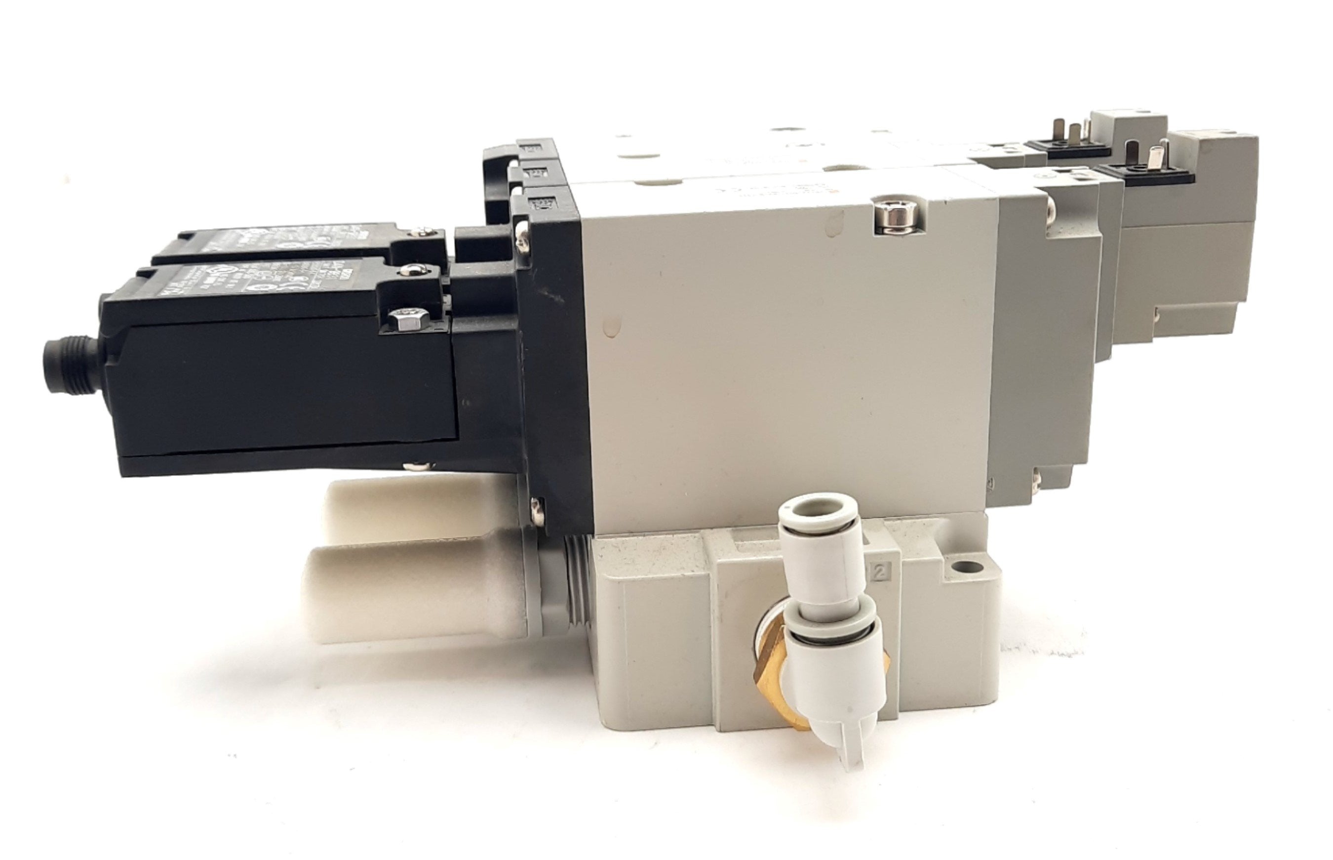 SMC VP744-5DZ1-04-M-X555 Dual Residual Pressure Relief Valve 24VDC
