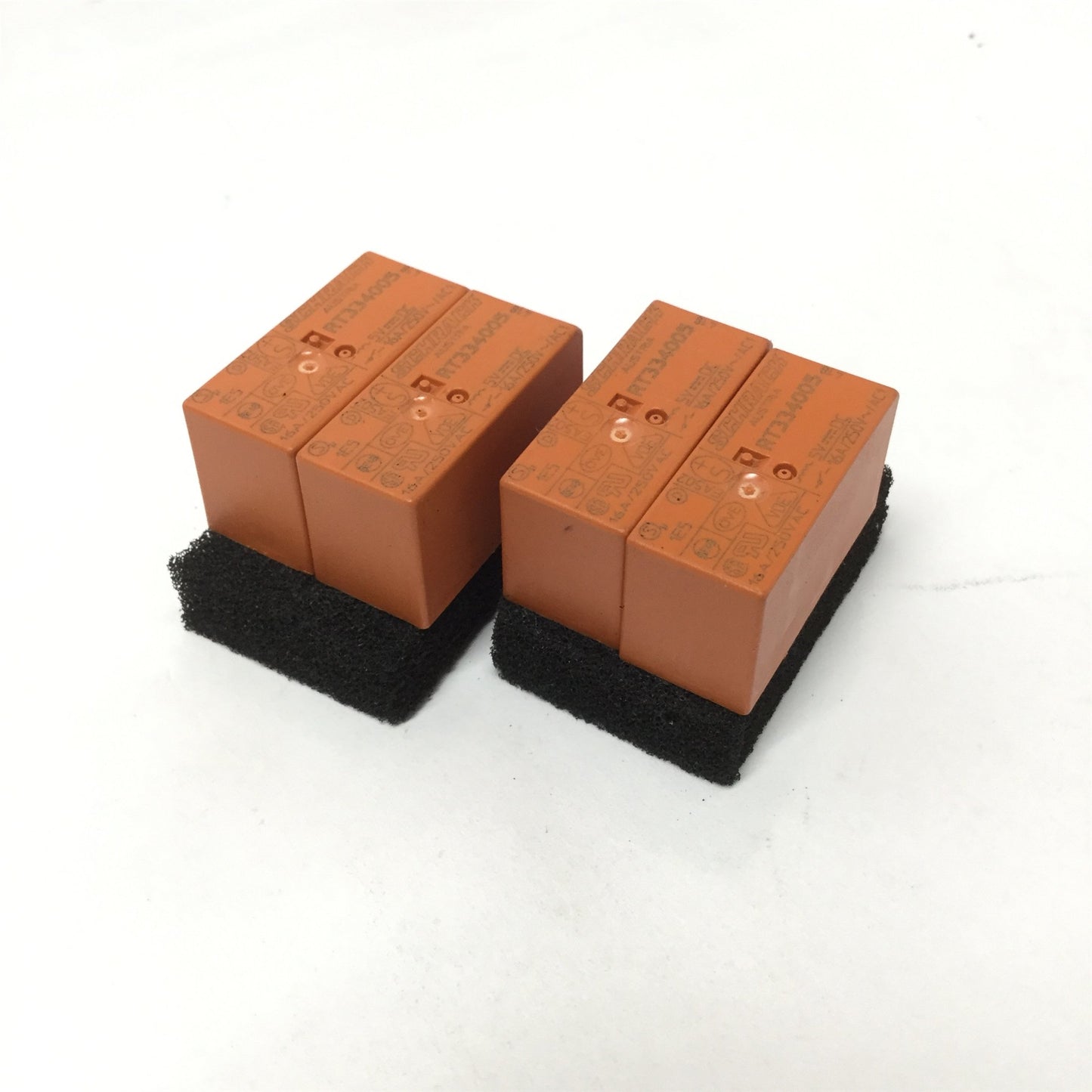 New – Open box Lot of 4 Schrack RT334005 Power Relays 16A 250VAC, 5VDC Coil, SPST-NO