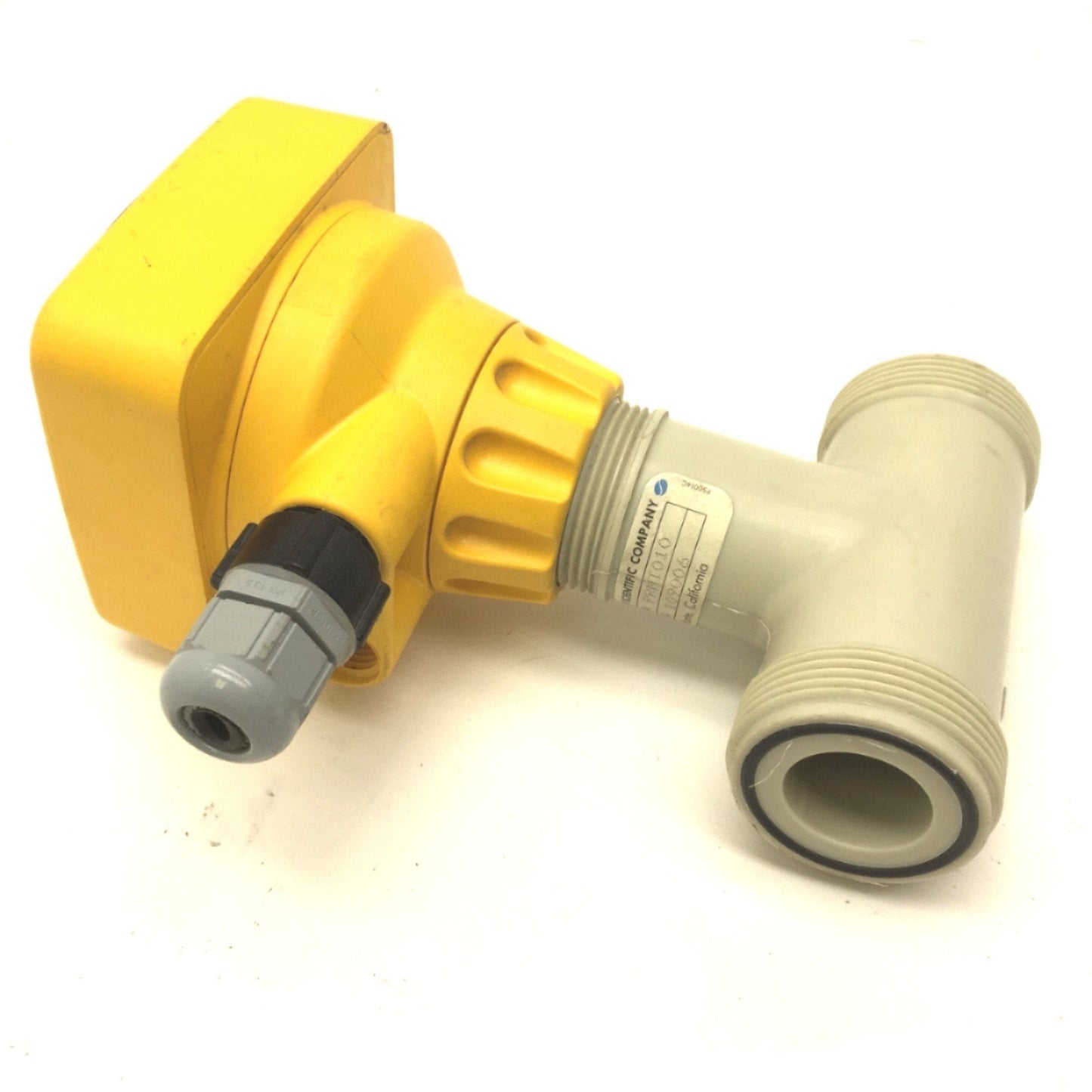 Used Signet 2537 Paddlewheel Flow Sensor, Operating Range: 0.3 to 20ft/s, w/PPMT010