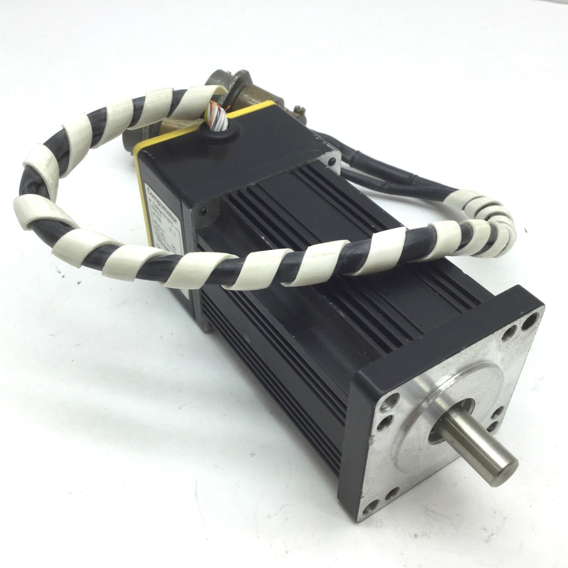 Parker SM232AE-NTQN Compumotor Servo Motor, 340V 2.1 Amps, Torque: 92oz-in Parker SM232AE-NTQN Compumotor Servo Motor, 340V 2.1 Amps, Torque: 92oz-in