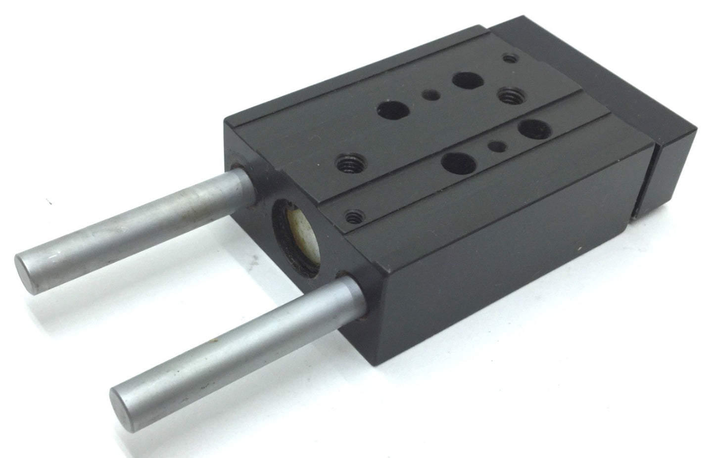 Used PHD SA022X1-Q6 Pneumatic Cylinder, Travel: 1", Ports: 10-32, Bore: 1/2"