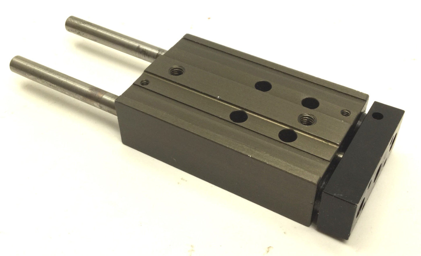 Used PHD SA022X11/2 Pneumatic Cylinder, Travel: 1-1/2", Ports: 10-32, Bore: 1/2"