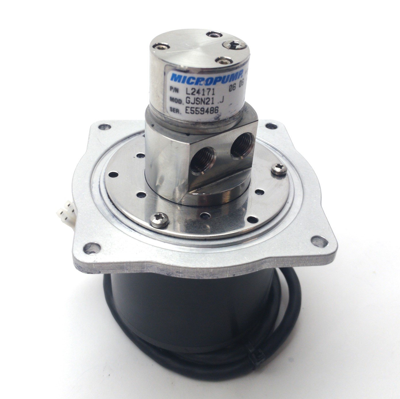 Used Micropump GJSN21 .J Pump & DC Motor 500-5500RPM 600-1760mL/min 1/8"NPT 24VDC