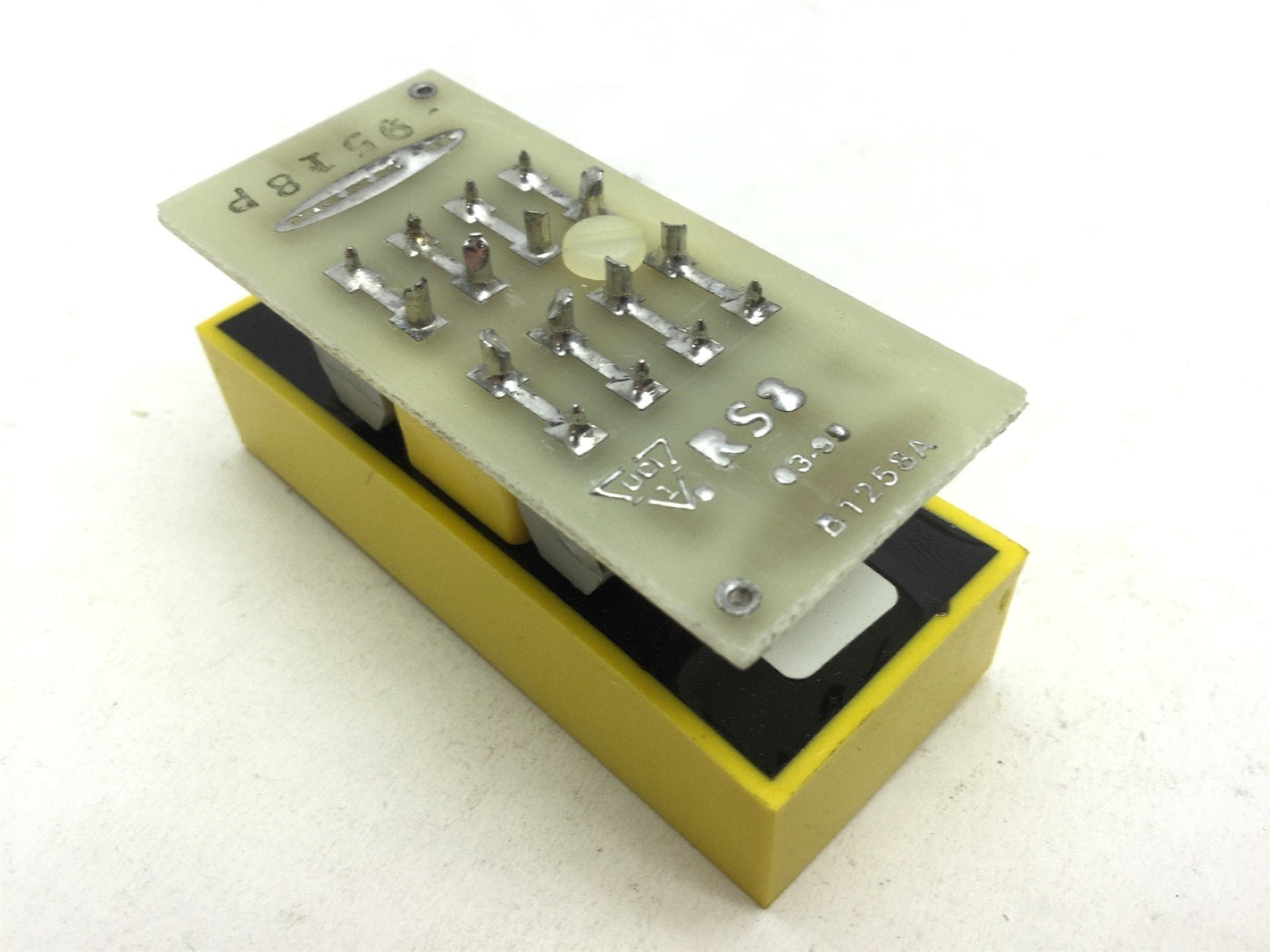 Used Banner MA4L Micro Amp Logic Module, Supply Voltage: 10-30VDC 20mA