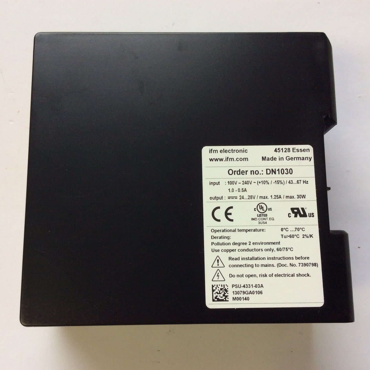 Used IFM DN1030 Switched-Mode Power Supply Input 100-240VAC Output 24VDC Missing Clip